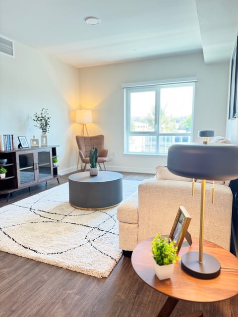 15_Living Room